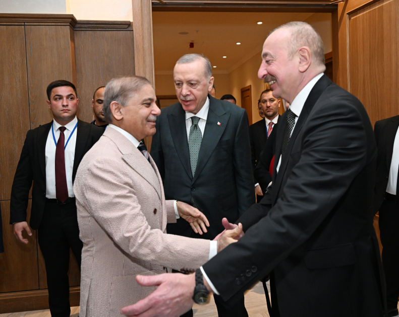 Laçında Prezident İlham Əliyevin, Türkiyə Prezidentinin və Pakistanın Baş nazirinin Zirvə görüşü keçirilib (YENİLƏNİB-2) (FOTO/VİDEO)