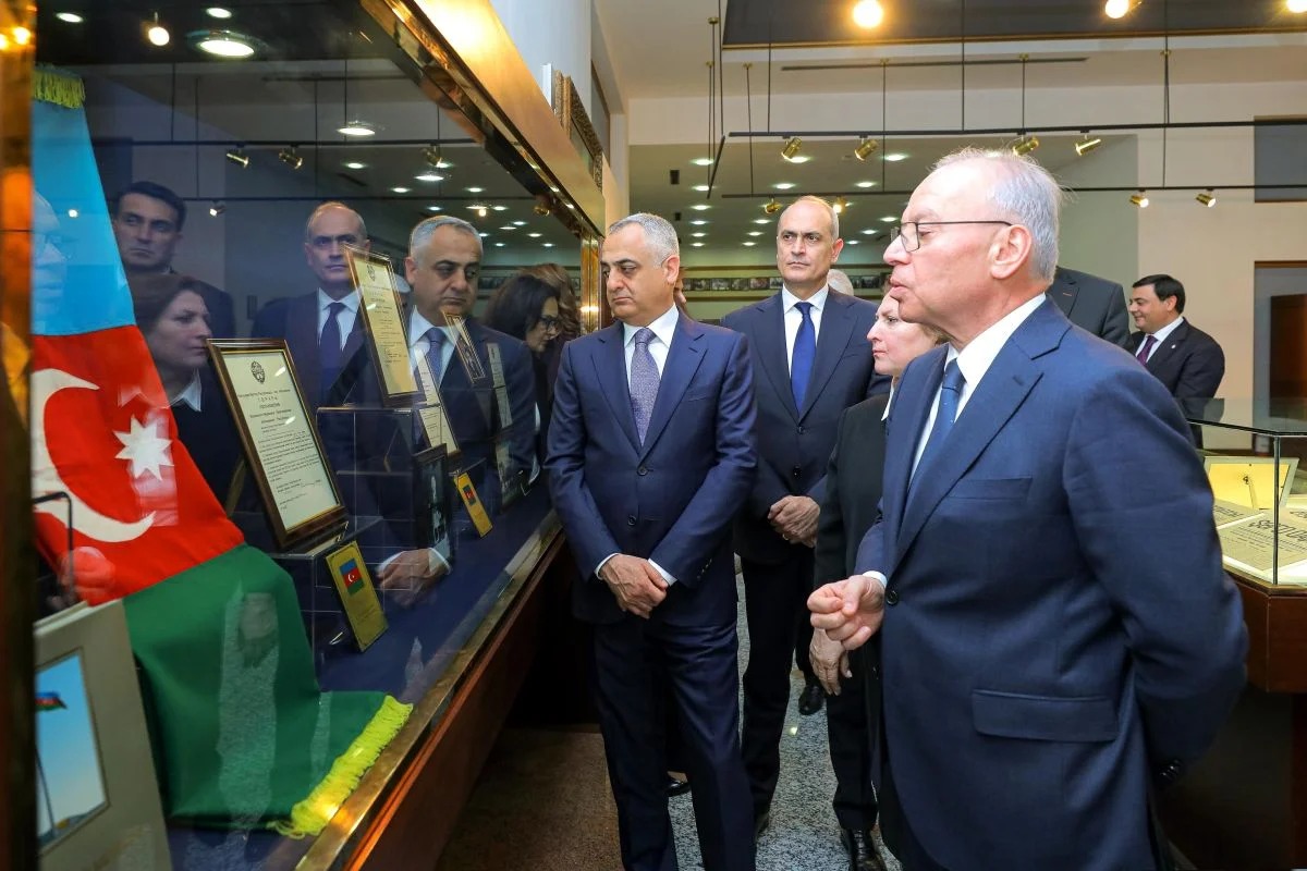 Naxçıvanda “Konstitusiya: hüquqi və demokratik islahatların mənbəyi, suverenliyin hüquqi əsası” mövzusunda konfrans keçirilib (FOTO)