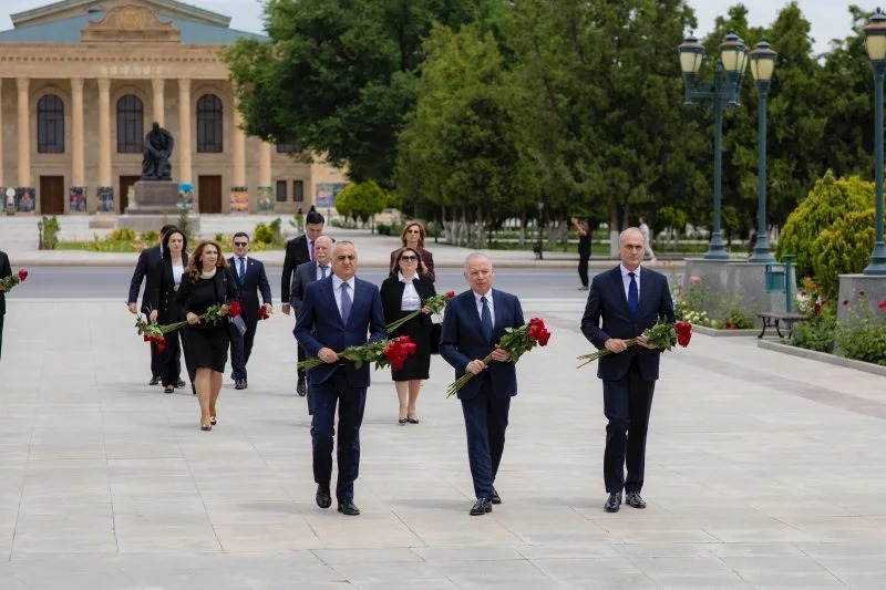 Naxçıvanda “Konstitusiya: hüquqi və demokratik islahatların mənbəyi, suverenliyin hüquqi əsası” mövzusunda konfrans keçirilib (FOTO)