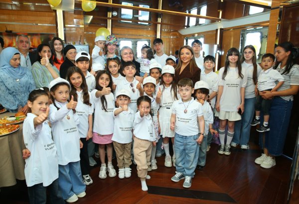 “Mən qəhrəman övladıyam” devizi ilə bir qrup şəhid övladı üçün gəzinti təşkil olunub (FOTO)