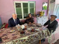 Vüqar Rəhimzadə Ordubadda şəhid ailələrini və Culfada 100 yaşlı sakini evlərində ziyarət edib (FOTO)