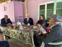 Vüqar Rəhimzadə Ordubadda şəhid ailələrini və Culfada 100 yaşlı sakini evlərində ziyarət edib (FOTO)
