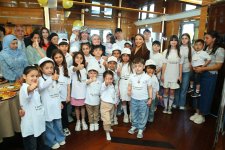 “Mən qəhrəman övladıyam” devizi ilə bir qrup şəhid övladı üçün gəzinti təşkil olunub (FOTO)