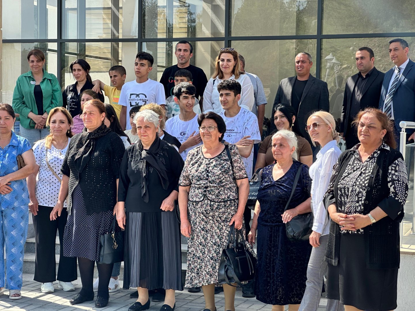 Köç karvanı Laçın rayonunun Bəylik kəndinə çatıb (FOTO)