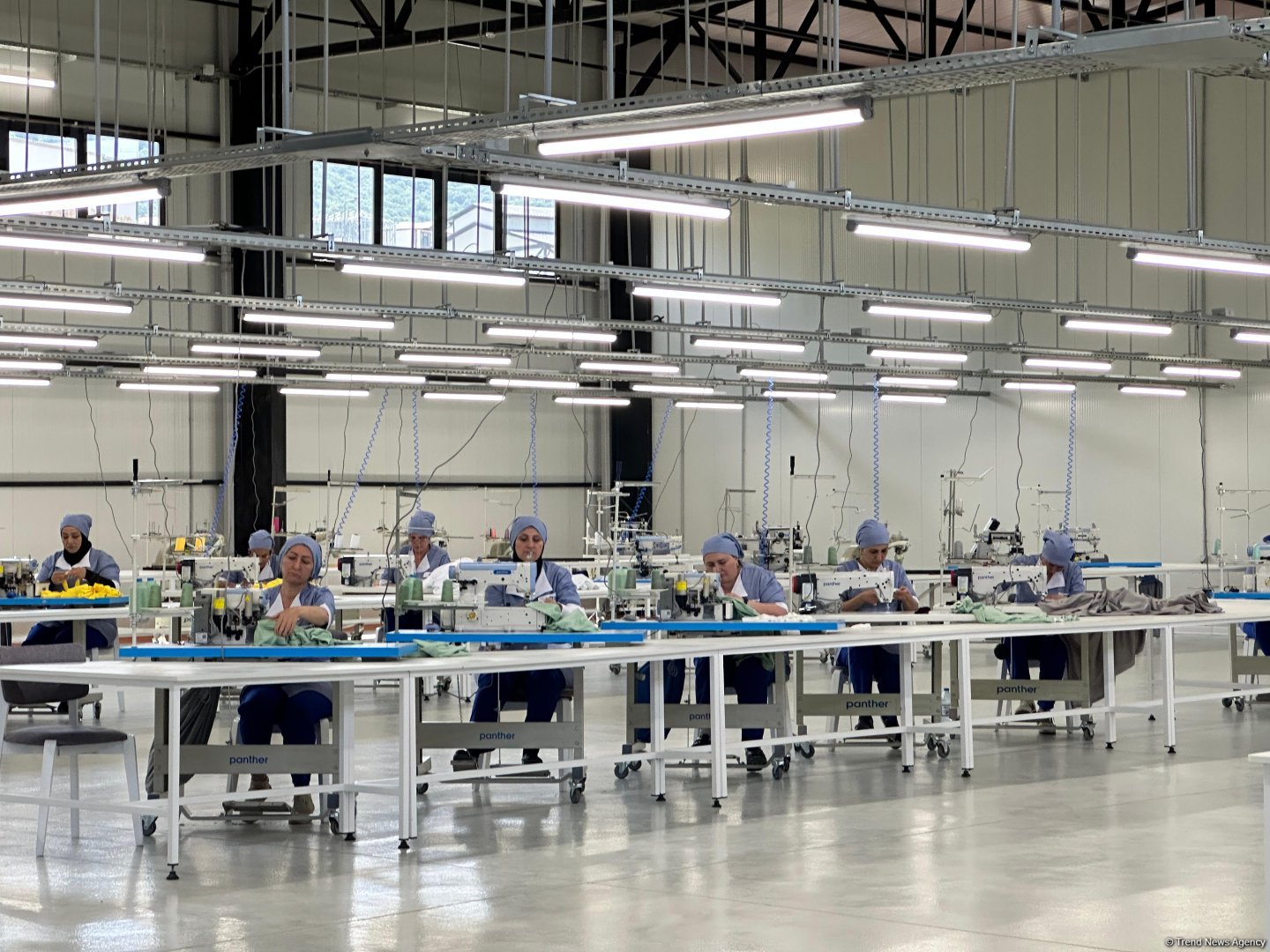 Laçınlıların çalışdığı “LATIFA” tikiş fabrikində gündə 2 min tekstil məhsulu istehsal olunacaq (FOTO)