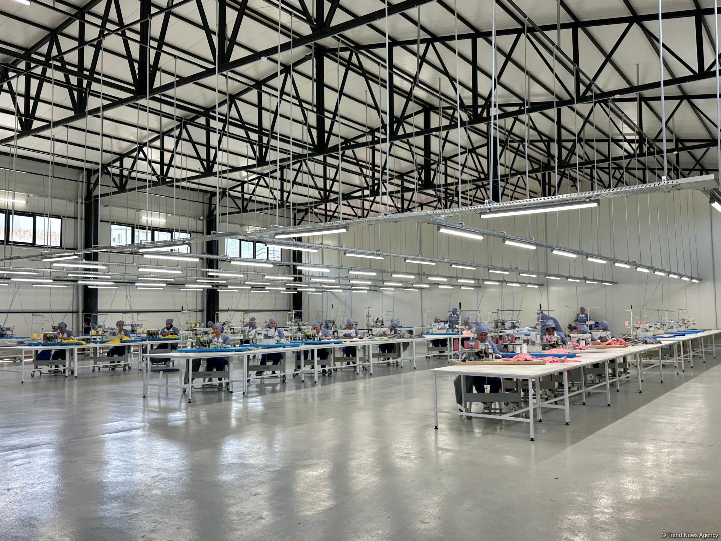 Laçınlıların çalışdığı “LATIFA” tikiş fabrikində gündə 2 min tekstil məhsulu istehsal olunacaq (FOTO)