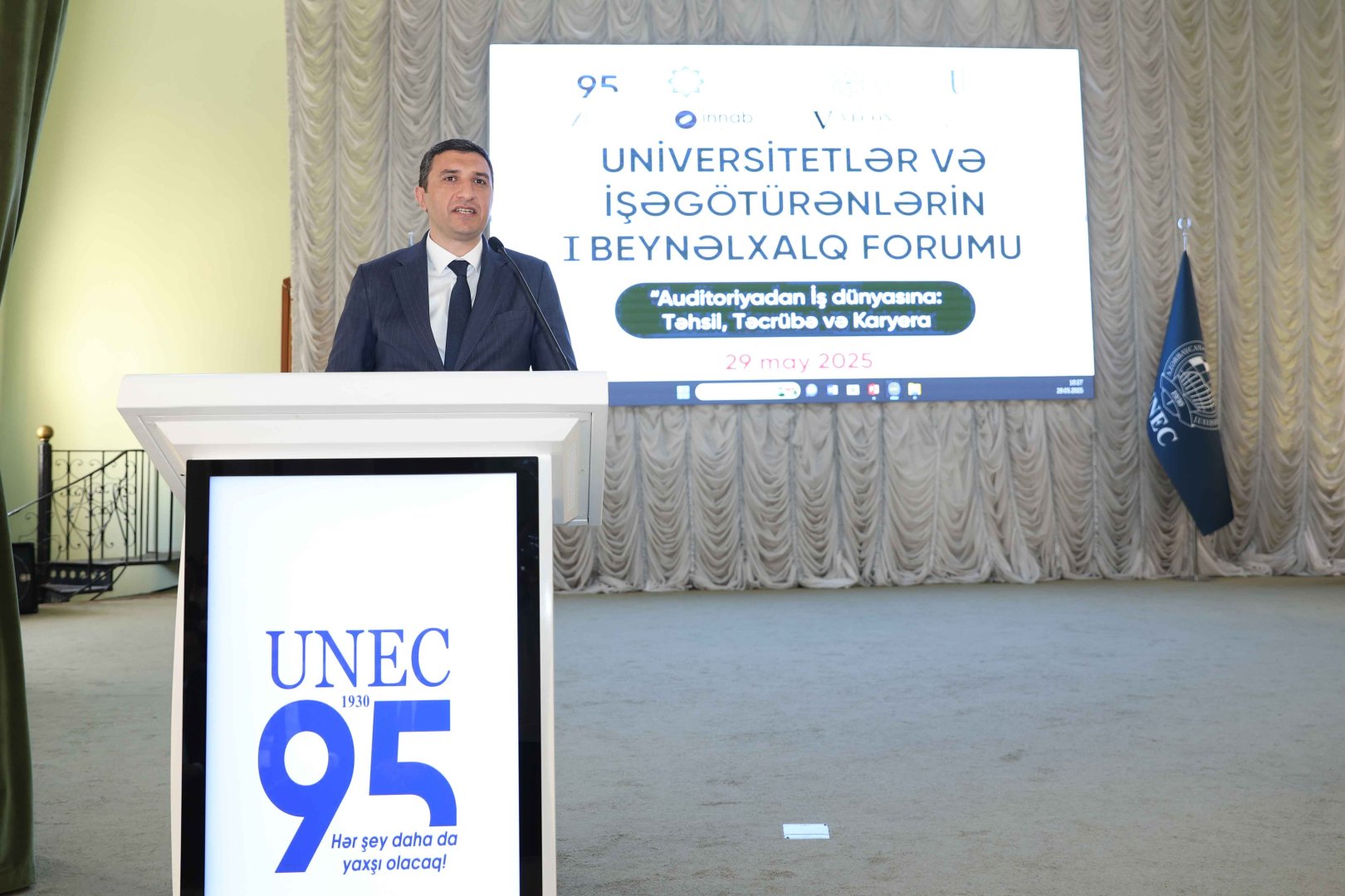 UNEC-də Universitetlər və İşəgötürənlərin I Beynəlxalq Forumu keçirilib (FOTO)