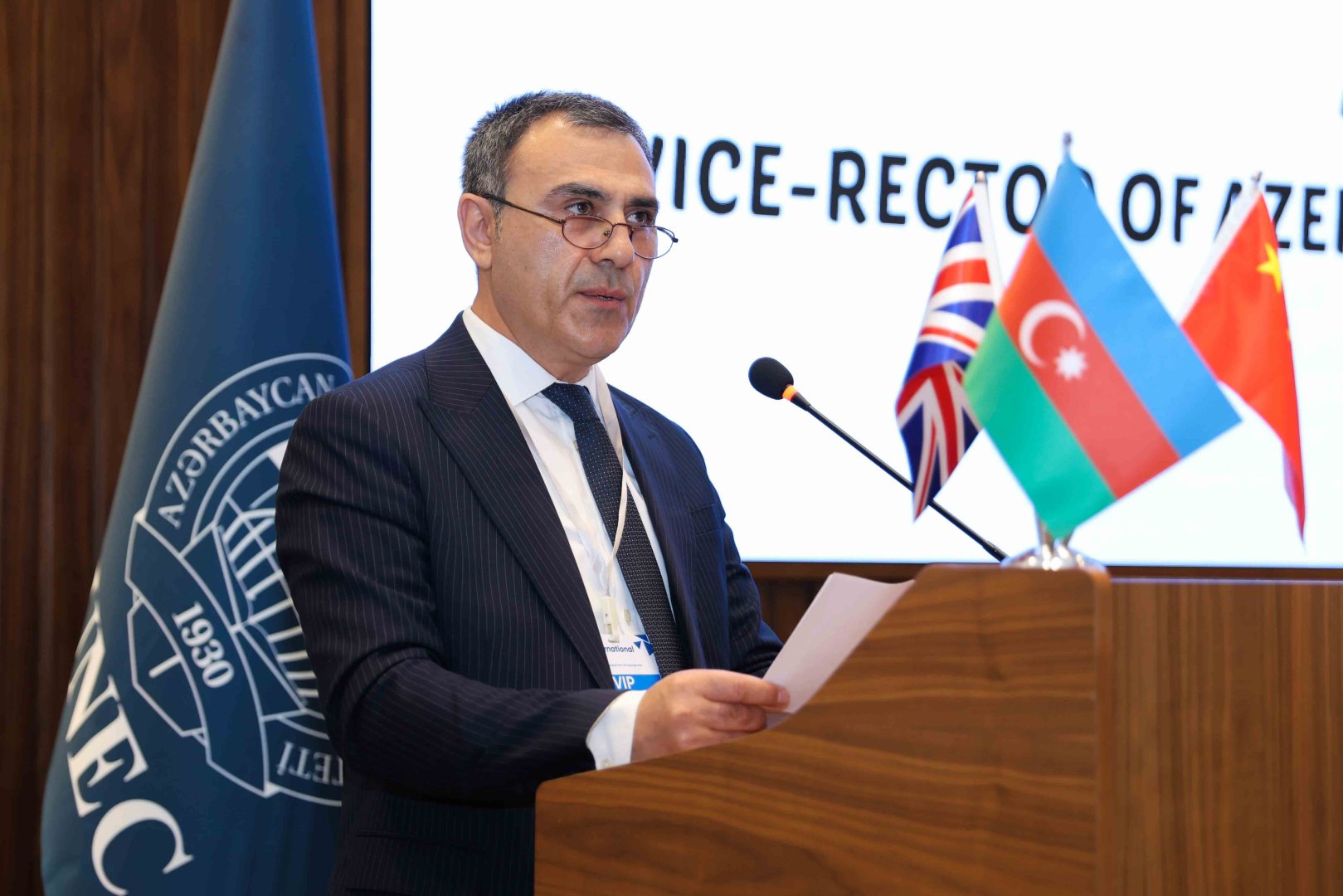 UNEC-də III Xarici Dil Müəllimləri Forumu keçirilib (FOTO)