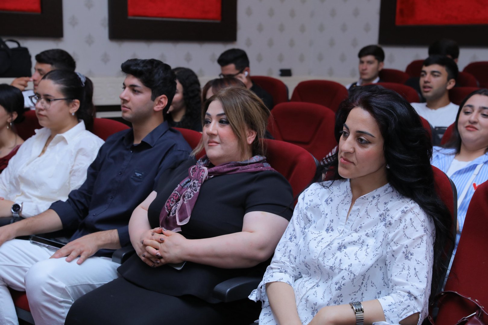 Naxçıvanda “MEDİAFEST-2025” çərçivəsində media tədqiqatçıları tələbələrlə görüşüb (FOTO)