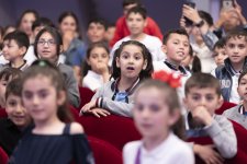 “AzerGold” QSC Daşkəsən şəhərində uşaqlar üçün səyyar kukla tamaşası təşkil edib (FOTO/VİDEO)