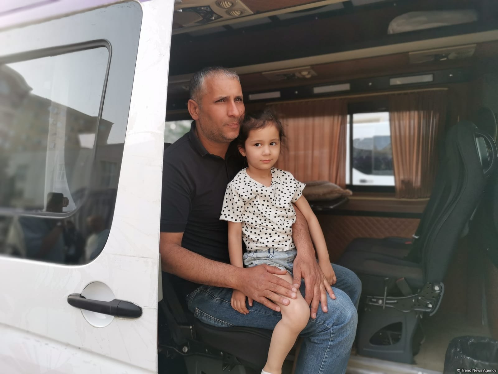 Laçın rayonunun Bəylik kəndinə növbəti köç karvanı yola salınıb (FOTO/VİDEO)