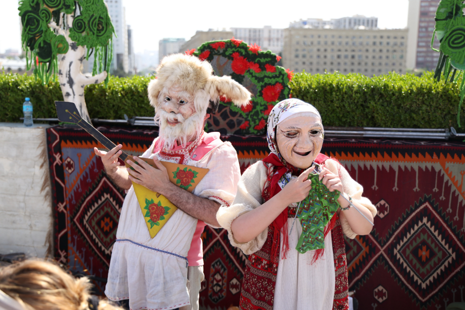 Heydər Əliyev Mərkəzinin parkında Uşaq festivalı keçirilib (FOTO)