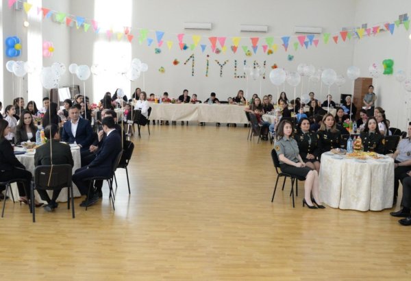 Bakıda məhkum analar övladları ilə birlikdə maraqlı vaxt keçiriblər (FOTO)