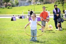 Heydər Əliyev Mərkəzinin parkında Uşaq festivalı keçirilib (FOTO)