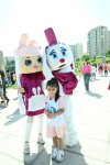 Heydər Əliyev Mərkəzinin parkında Uşaq festivalı keçirilib (FOTO)