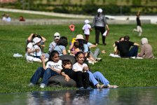 Heydər Əliyev Mərkəzinin parkında Uşaq festivalı keçirilib (FOTO)