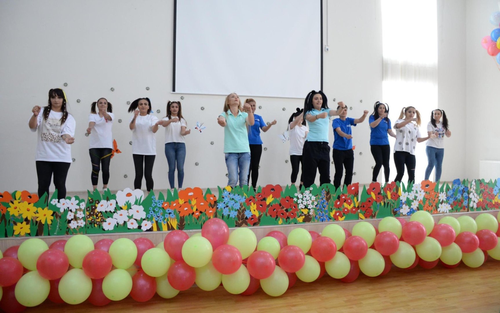 Bakıda məhkum analar övladları ilə birlikdə maraqlı vaxt keçiriblər (FOTO)