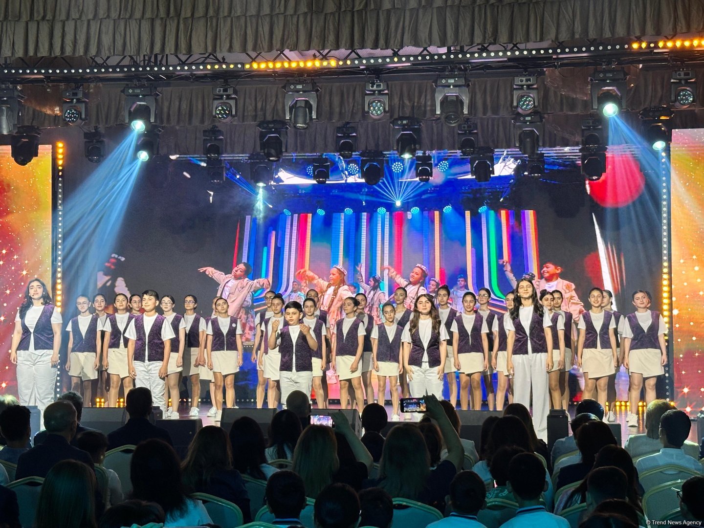 Şuşa beynəlxalq uşaq yaradıcılıq festivalı keçirilib (FOTO) (YENİLƏNİB)