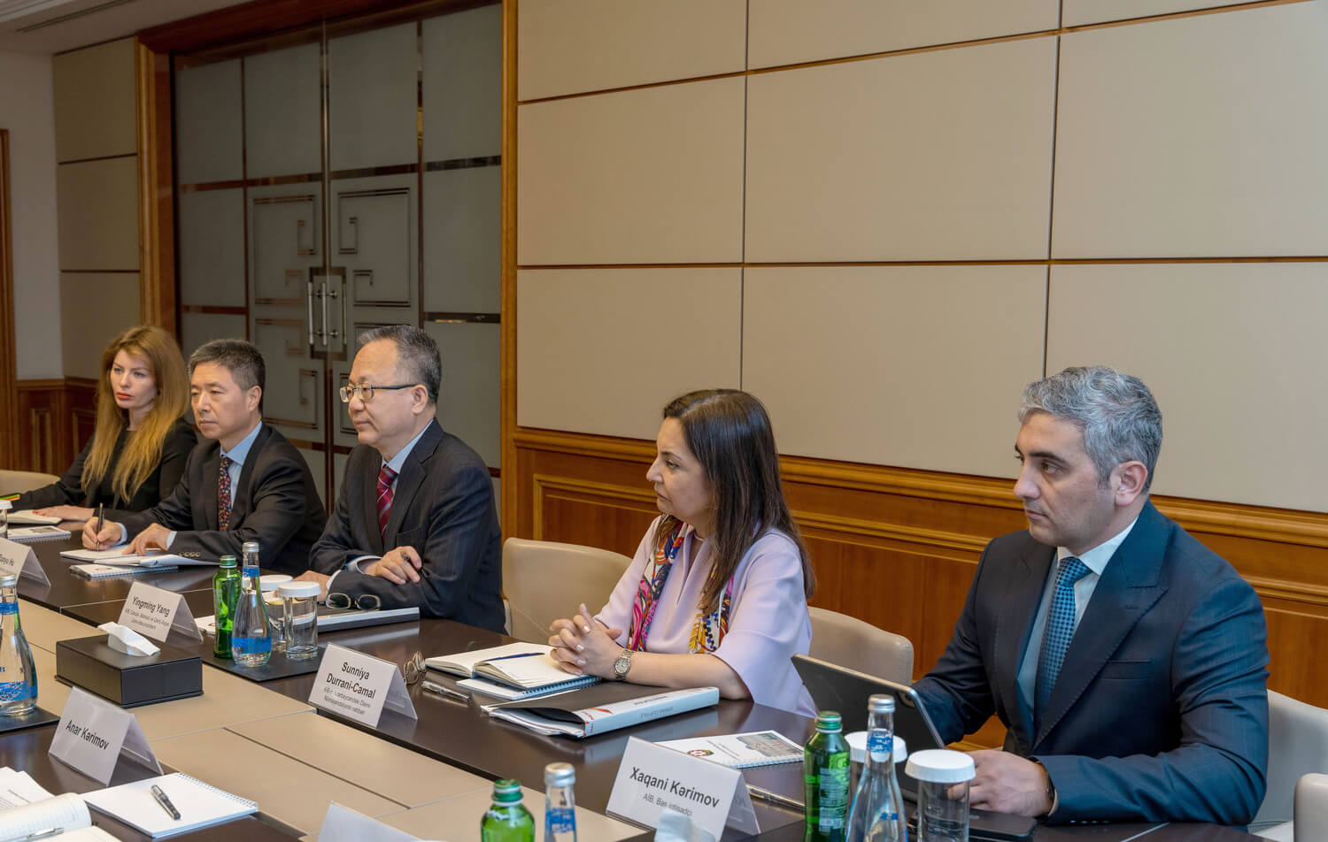 Azərbaycan AİB-lə Şimal-Cənub və Orta Dəhliz boyunca logistika və nəqliyyat infrastrukturunun modernləşdirilməsini müzakirə edib (FOTO)