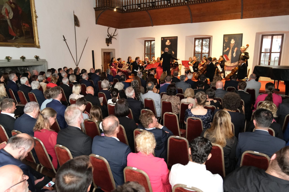 Avstriyada Müstəqillik Günü və Üzeyir Hacıbəylinin 140 illik yubileyi qeyd olunub (FOTO)