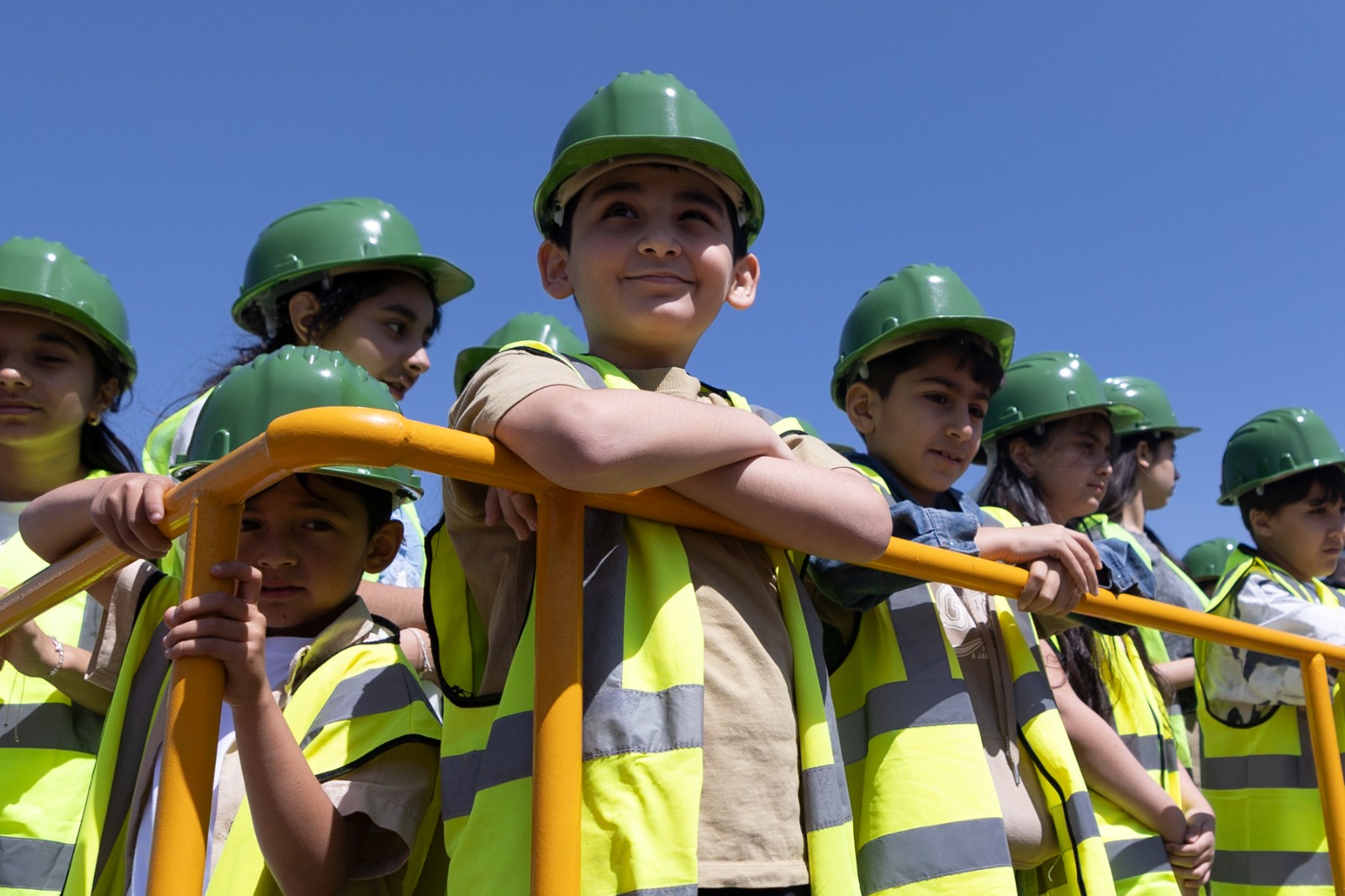 “AzerGold” QSC-nin əməkdaşlarının övladları üçün qızıl mədəninə ekskursiya təşkil edilib (FOTO)