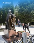 Mülki aviasiya işçiləri Fəxri xiyabanı ziyarət edib (FOTO)