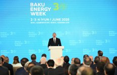 Prezident İlham Əliyev 30-cu “Caspian Oil and Gas”, 13-cü “Caspian Power” və 30-cu “Baku Energy Forum”un rəsmi açılış mərasimində çıxış edib (YENİLƏNİB-4) (FOTO/VİDEO)