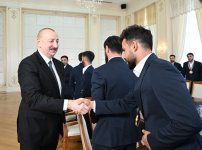 Prezident İlham Əliyev minifutbol üzrə dünya çempionatının qalibi olan Azərbaycan milli komandasının üzvlərini qəbul edib (FOTO/VİDEO) (YENİLƏNİB)