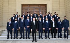 Prezident İlham Əliyev minifutbol üzrə dünya çempionatının qalibi olan Azərbaycan milli komandasının üzvlərini qəbul edib (FOTO/VİDEO) (YENİLƏNİB)