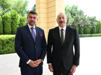 Prezident İlham Əliyev minifutbol üzrə dünya çempionatının qalibi olan Azərbaycan milli komandasının üzvlərini qəbul edib (FOTO/VİDEO) (YENİLƏNİB)