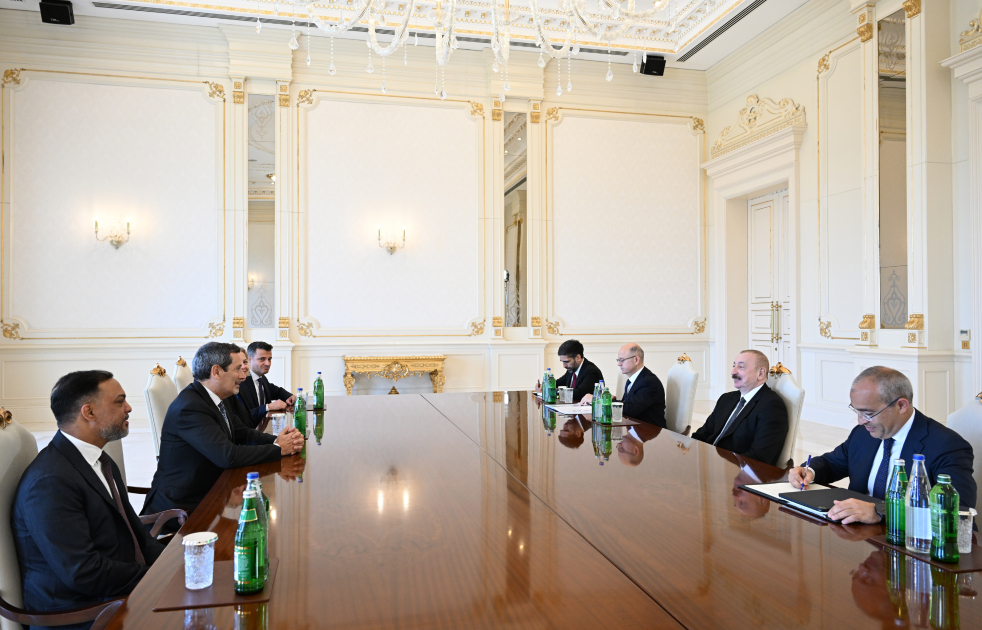 Prezident İlham Əliyev “Schlumberger Overseas S.A” şirkətinin baş icraçı direktorunu qəbul edib (FOTO/VİDEO) (YENİLƏNİB)