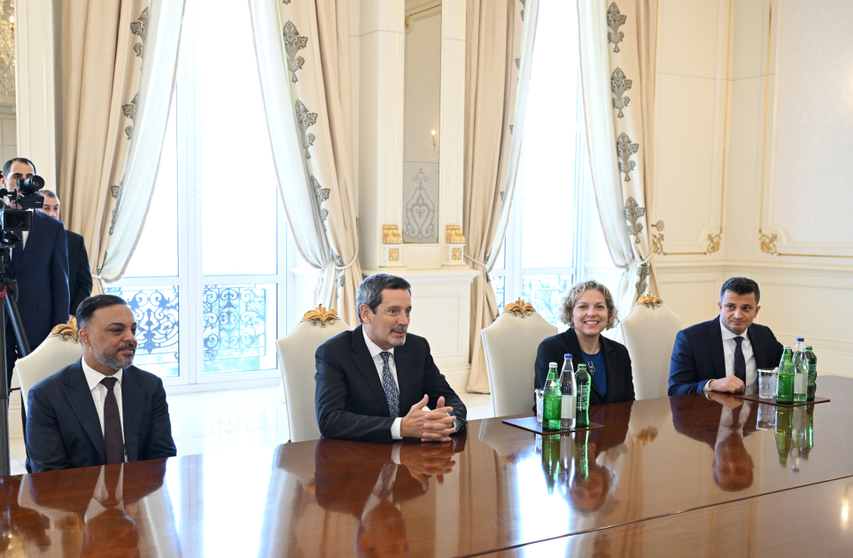Prezident İlham Əliyev “Schlumberger Overseas S.A” şirkətinin baş icraçı direktorunu qəbul edib (FOTO/VİDEO) (YENİLƏNİB)