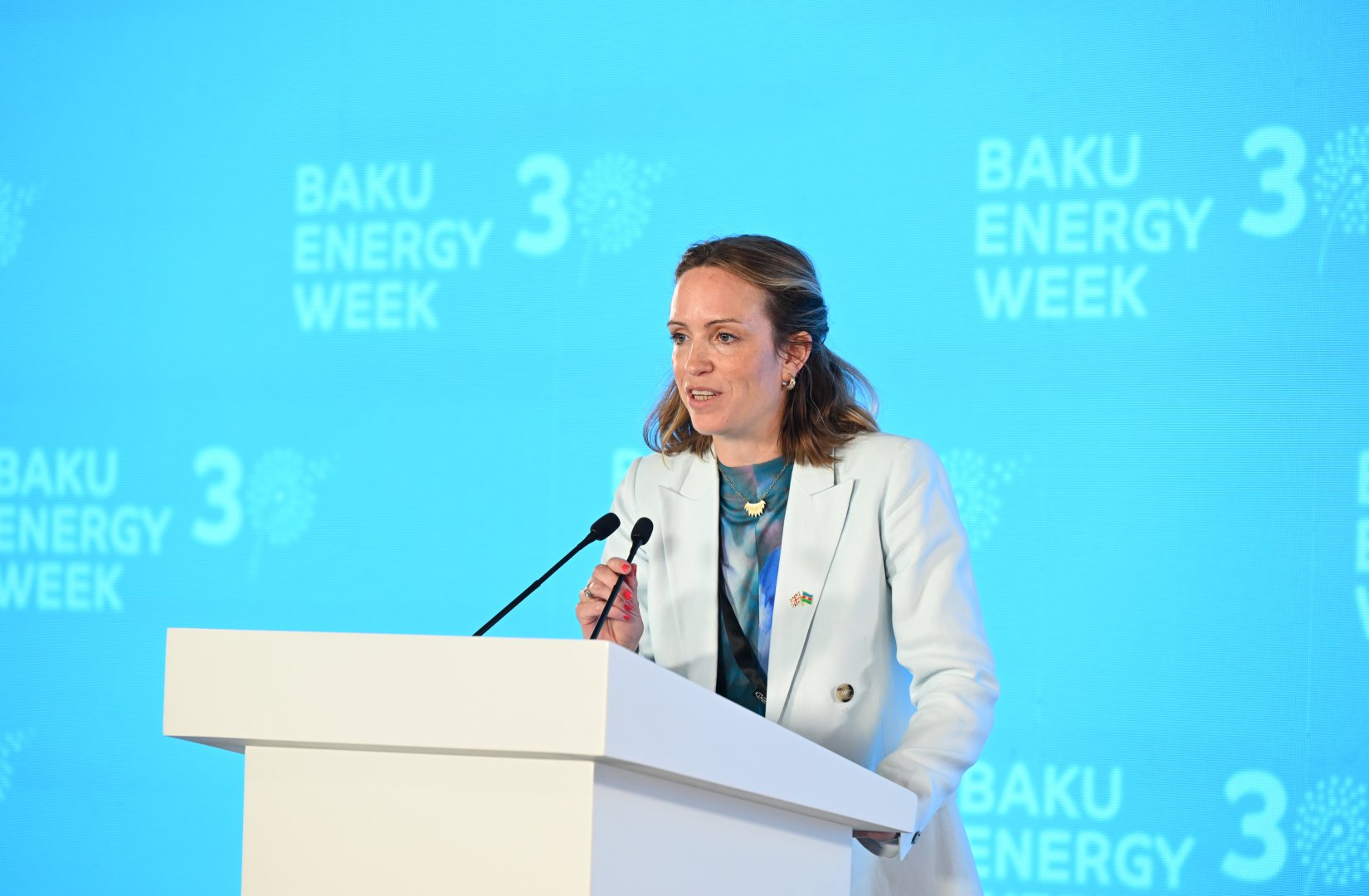 Prezident İlham Əliyev 30-cu “Caspian Oil and Gas”, 13-cü “Caspian Power” və 30-cu “Baku Energy Forum”un rəsmi açılış mərasimində çıxış edib (YENİLƏNİB-4) (FOTO/VİDEO)