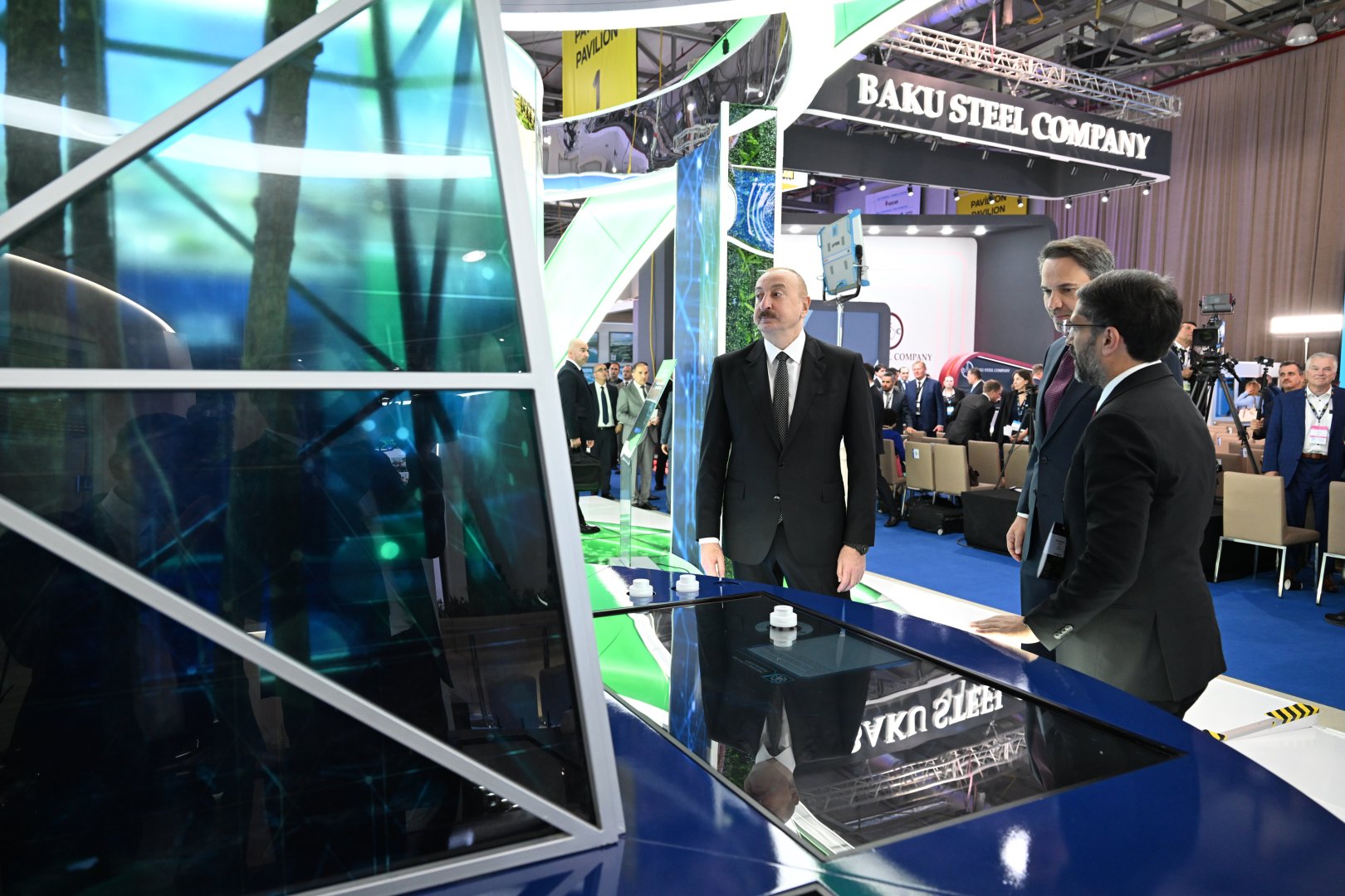Prezident İlham Əliyev 30-cu “Caspian Oil and Gas”, 13-cü “Caspian Power” və 30-cu “Baku Energy Forum”un rəsmi açılış mərasimində çıxış edib (YENİLƏNİB-4) (FOTO/VİDEO)