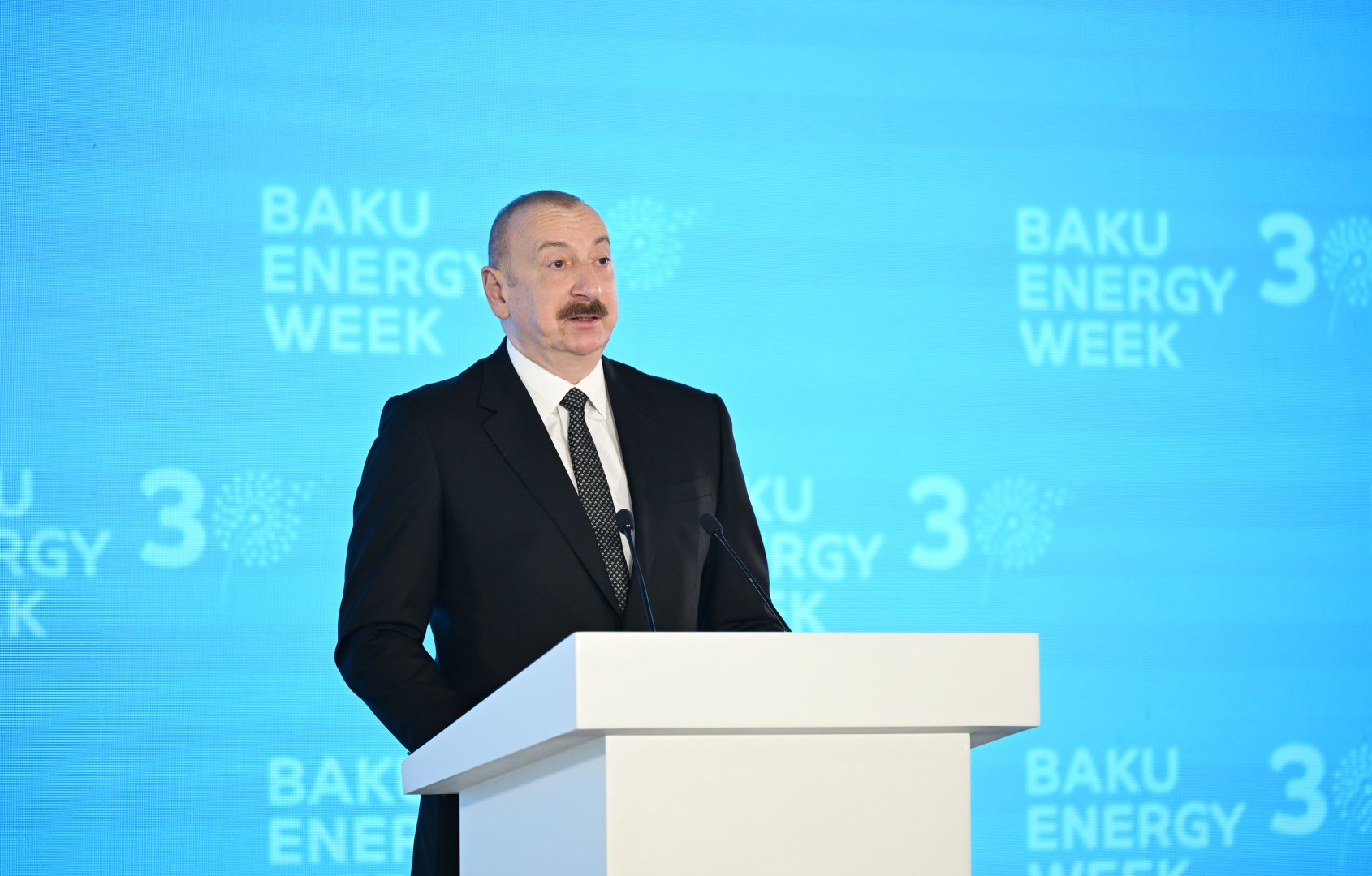 Prezident İlham Əliyev 30-cu “Caspian Oil and Gas”, 13-cü “Caspian Power” və 30-cu “Baku Energy Forum”un rəsmi açılış mərasimində çıxış edib (YENİLƏNİB-4) (FOTO/VİDEO)