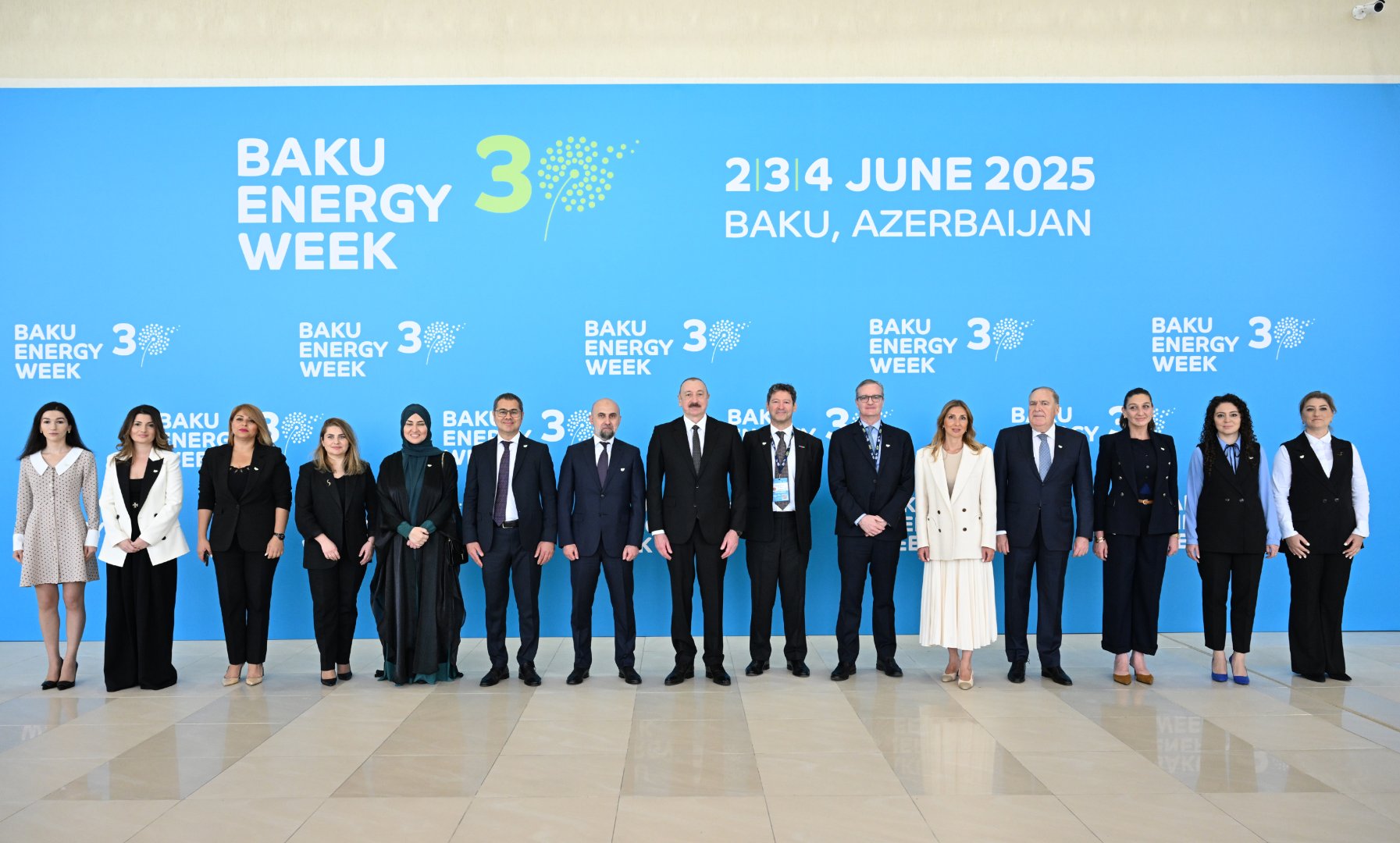 Prezident İlham Əliyev 30-cu “Caspian Oil and Gas”, 13-cü “Caspian Power” və 30-cu “Baku Energy Forum”un rəsmi açılış mərasimində çıxış edib (YENİLƏNİB-4) (FOTO/VİDEO)