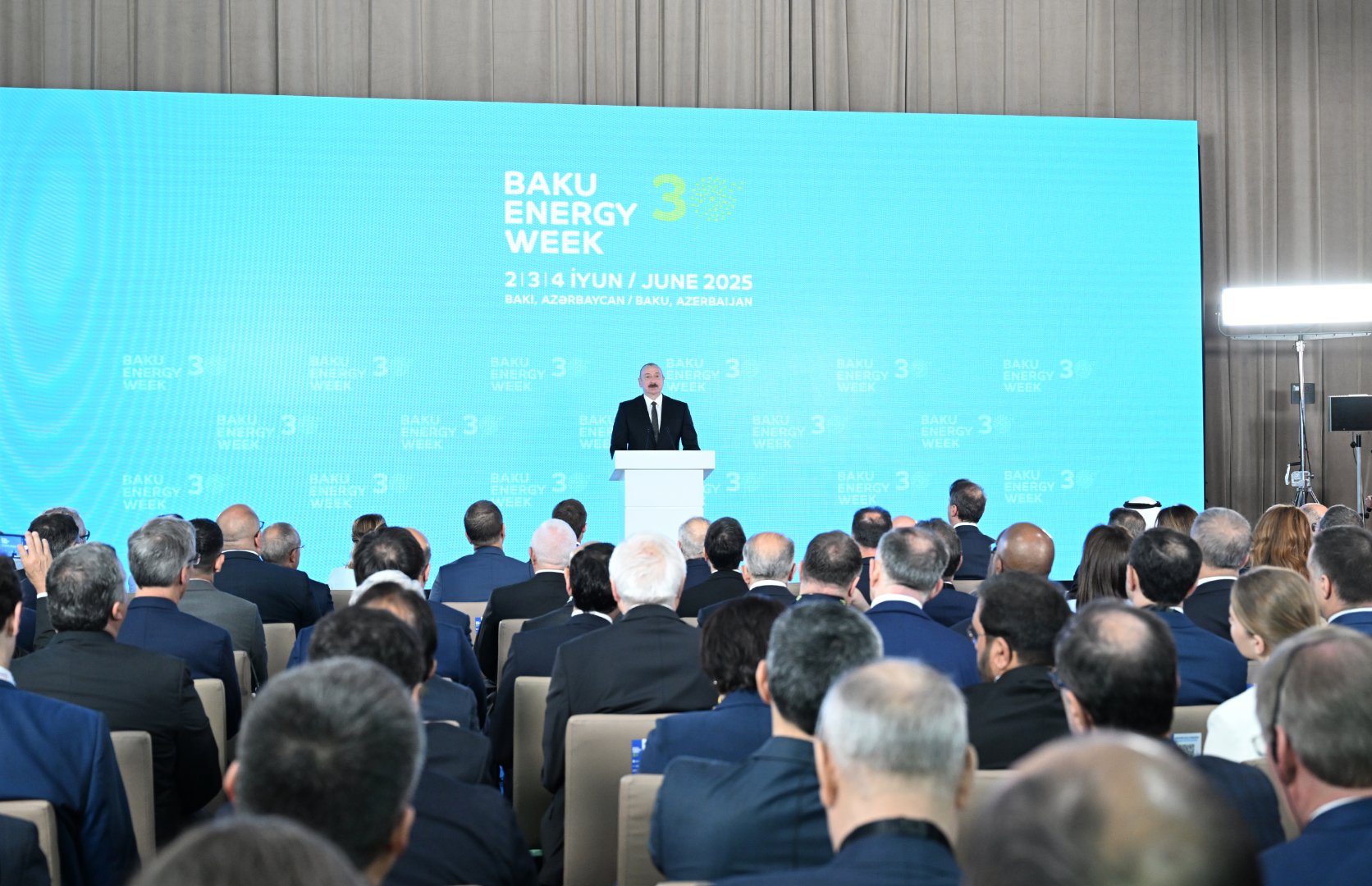 Prezident İlham Əliyev 30-cu “Caspian Oil and Gas”, 13-cü “Caspian Power” və 30-cu “Baku Energy Forum”un rəsmi açılış mərasimində çıxış edib (YENİLƏNİB-4) (FOTO/VİDEO)