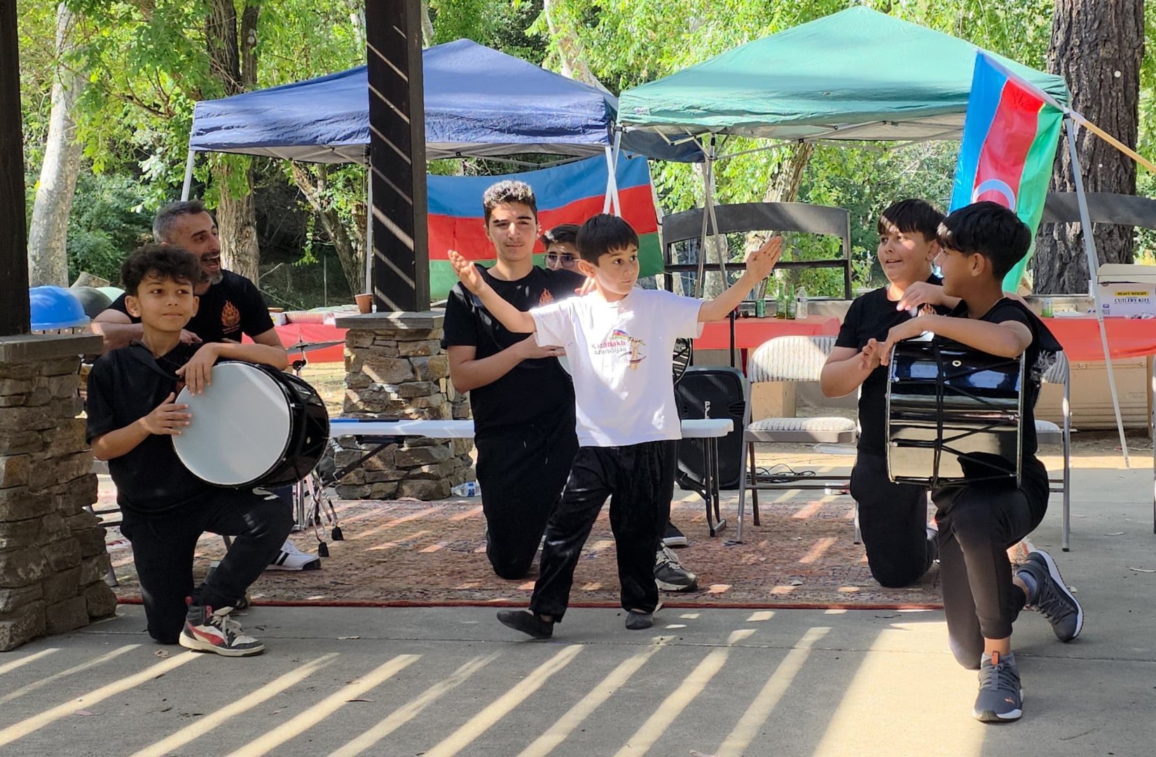 Kaliforniyada soydaşlarımız avtoyürüş keçirib (FOTO)