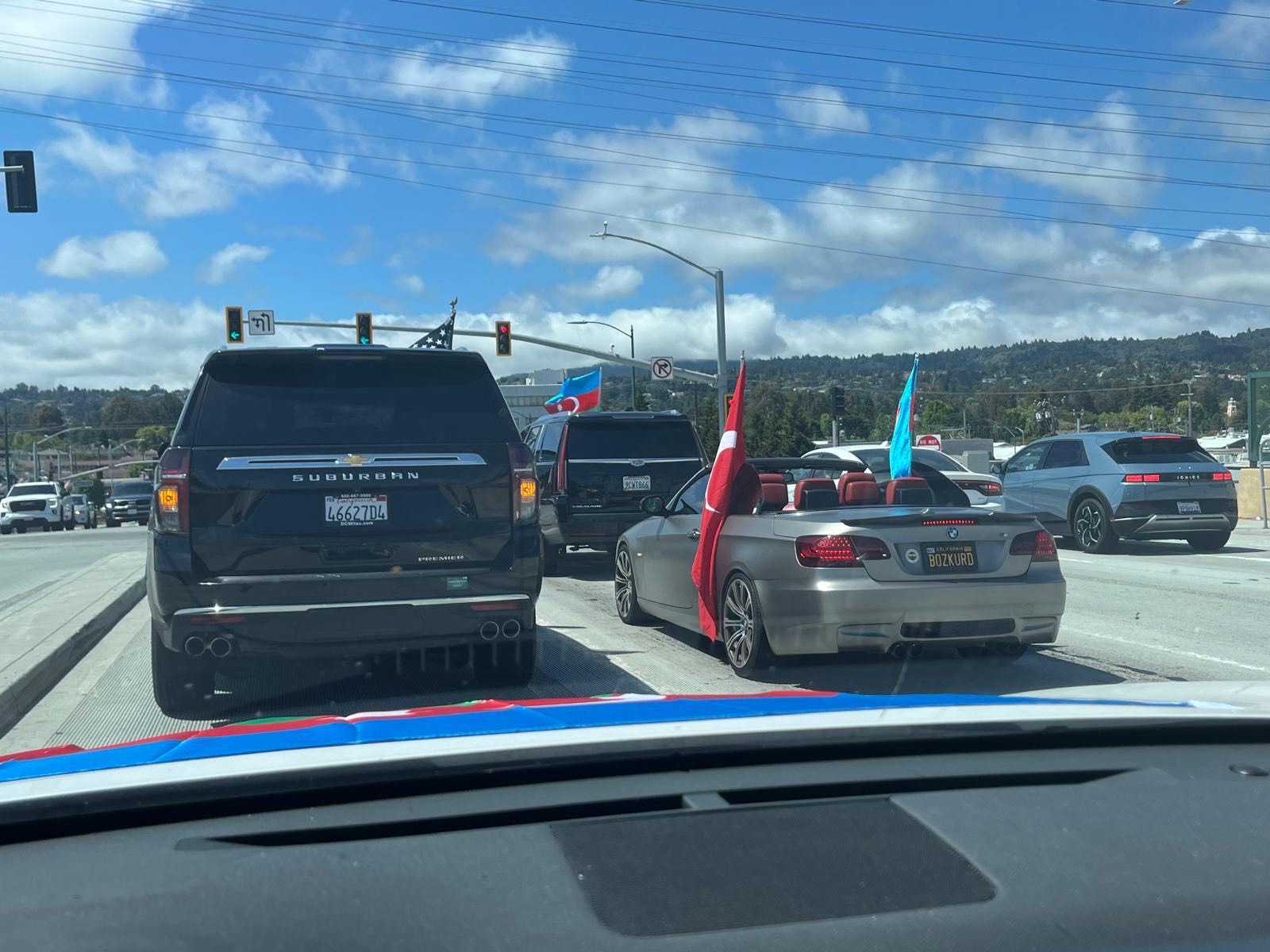 Kaliforniyada soydaşlarımız avtoyürüş keçirib (FOTO)