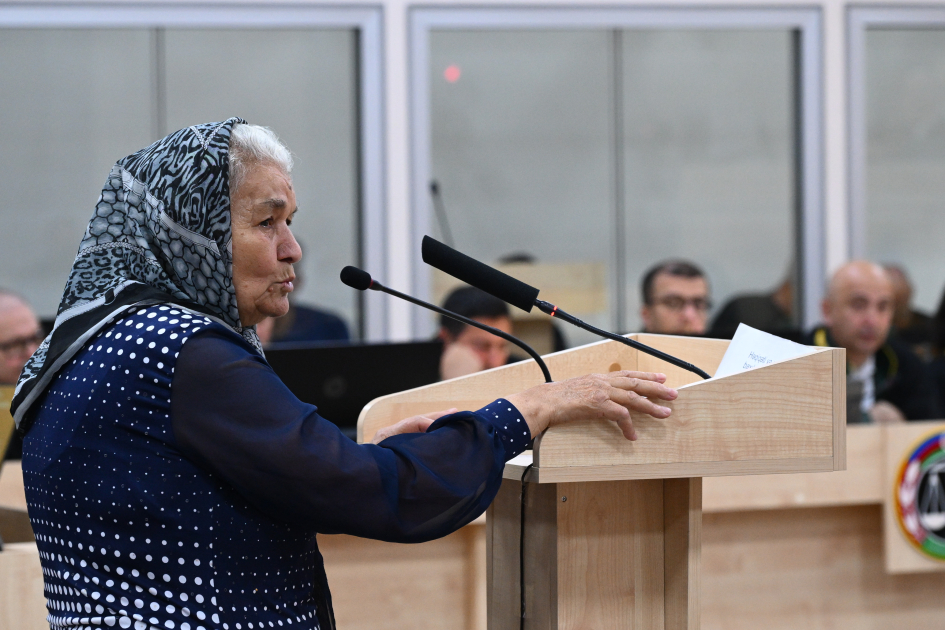 Vətən müharibəsində Ermənistan silahlı qüvvələrinin Azərbaycanın mülki infrastrukturuna ziyan vurması ilə bağlı sənədlər məhkəmədə tədqiq olunub (FOTO)