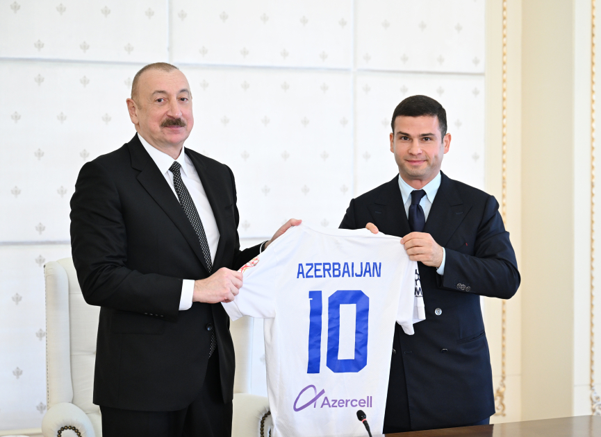 Prezident İlham Əliyev minifutbol üzrə dünya çempionatının qalibi olan Azərbaycan milli komandasının üzvlərini qəbul edib (FOTO) (YENİLƏNİB)