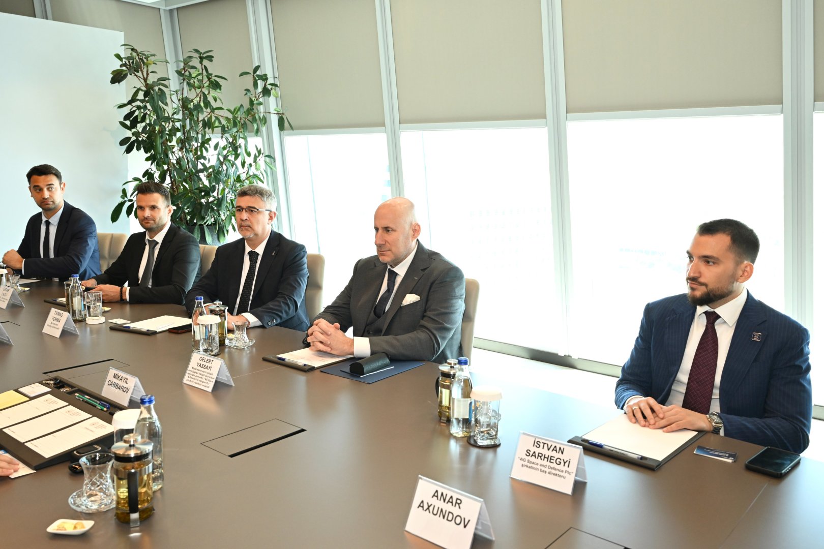 Azərbaycan Macarıstan ilə nəqliyyat-tranzit əməkdaşlığının genişləndirilməsini müzakirə edib (FOTO)
