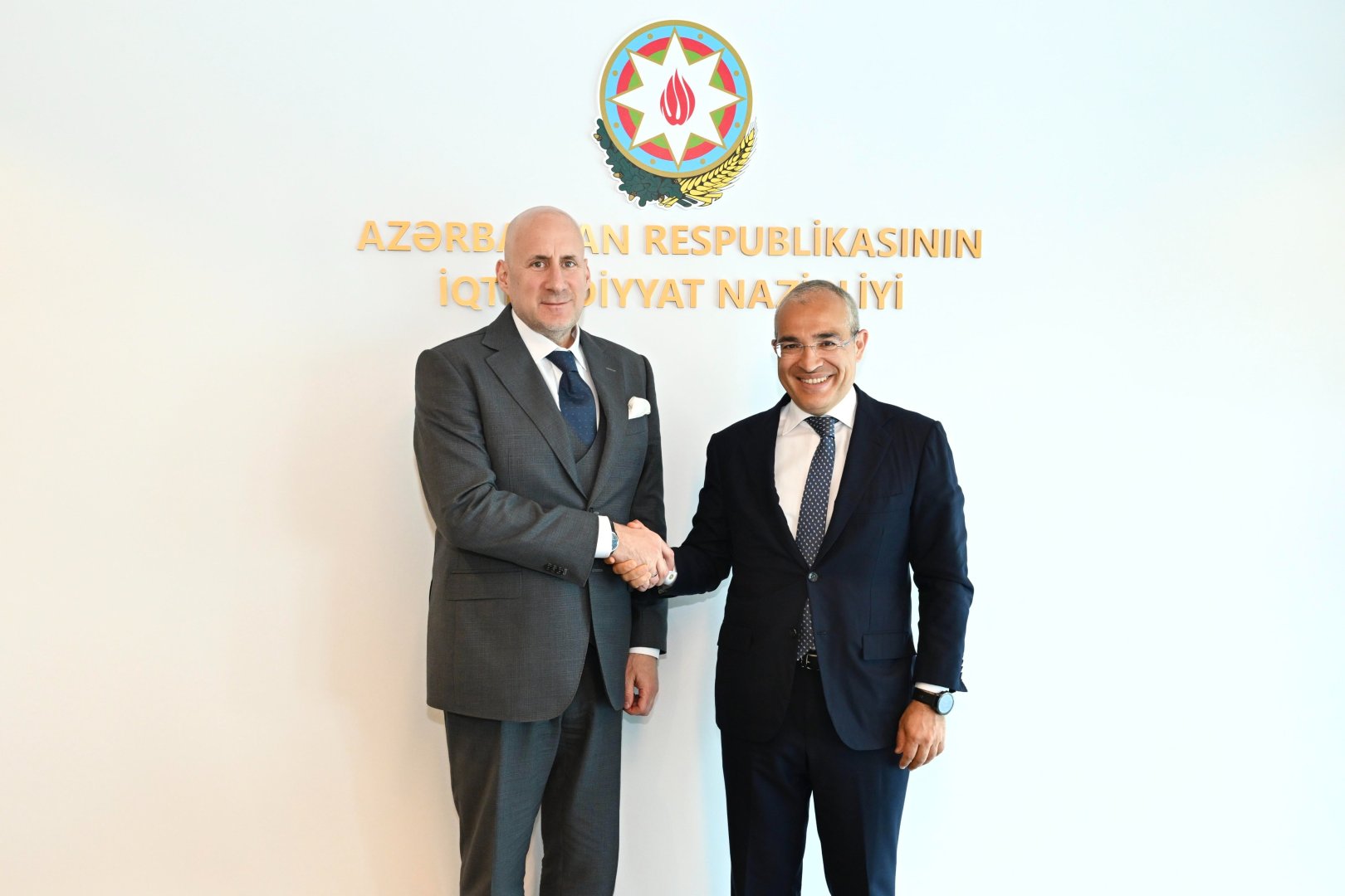 Azərbaycan Macarıstan ilə nəqliyyat-tranzit əməkdaşlığının genişləndirilməsini müzakirə edib (FOTO)