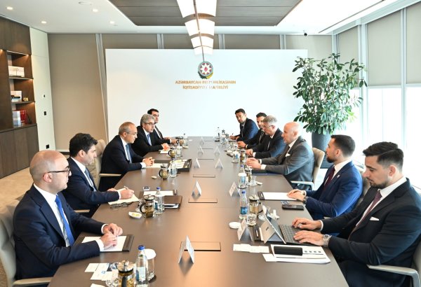 Azərbaycan Macarıstan ilə nəqliyyat-tranzit əməkdaşlığının genişləndirilməsini müzakirə edib (FOTO)