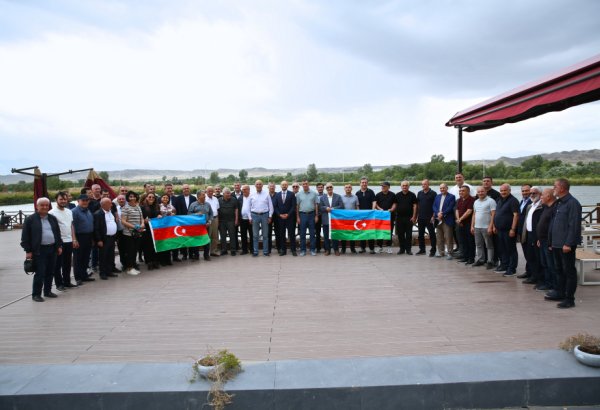Ölkədə yaşanan siyasi həmrəyliyin təcəssümü (FOTO)