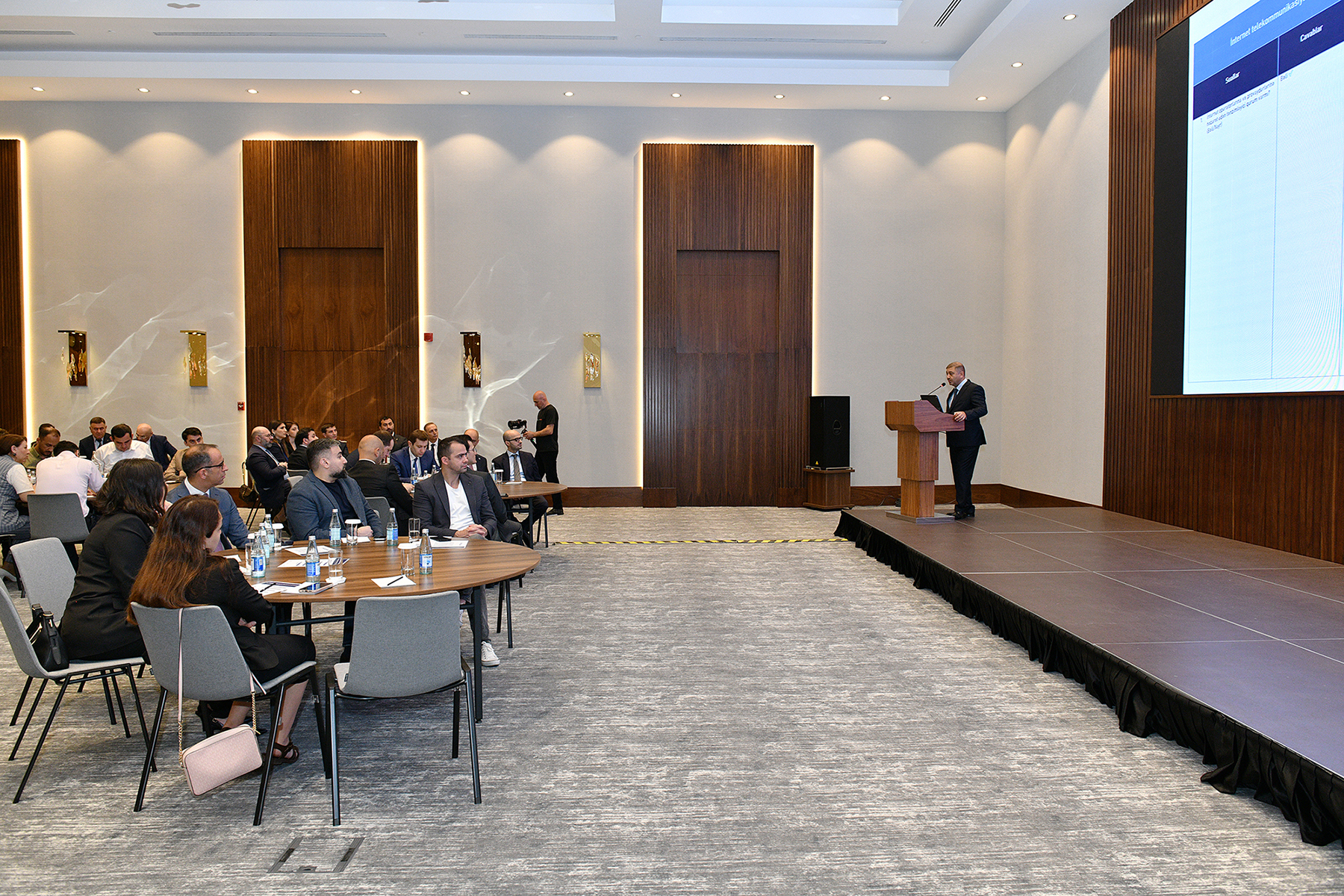 İKTA Agentliyi yazı müsabiqəsinin qaliblərini mükafatlandırdı (FOTO)