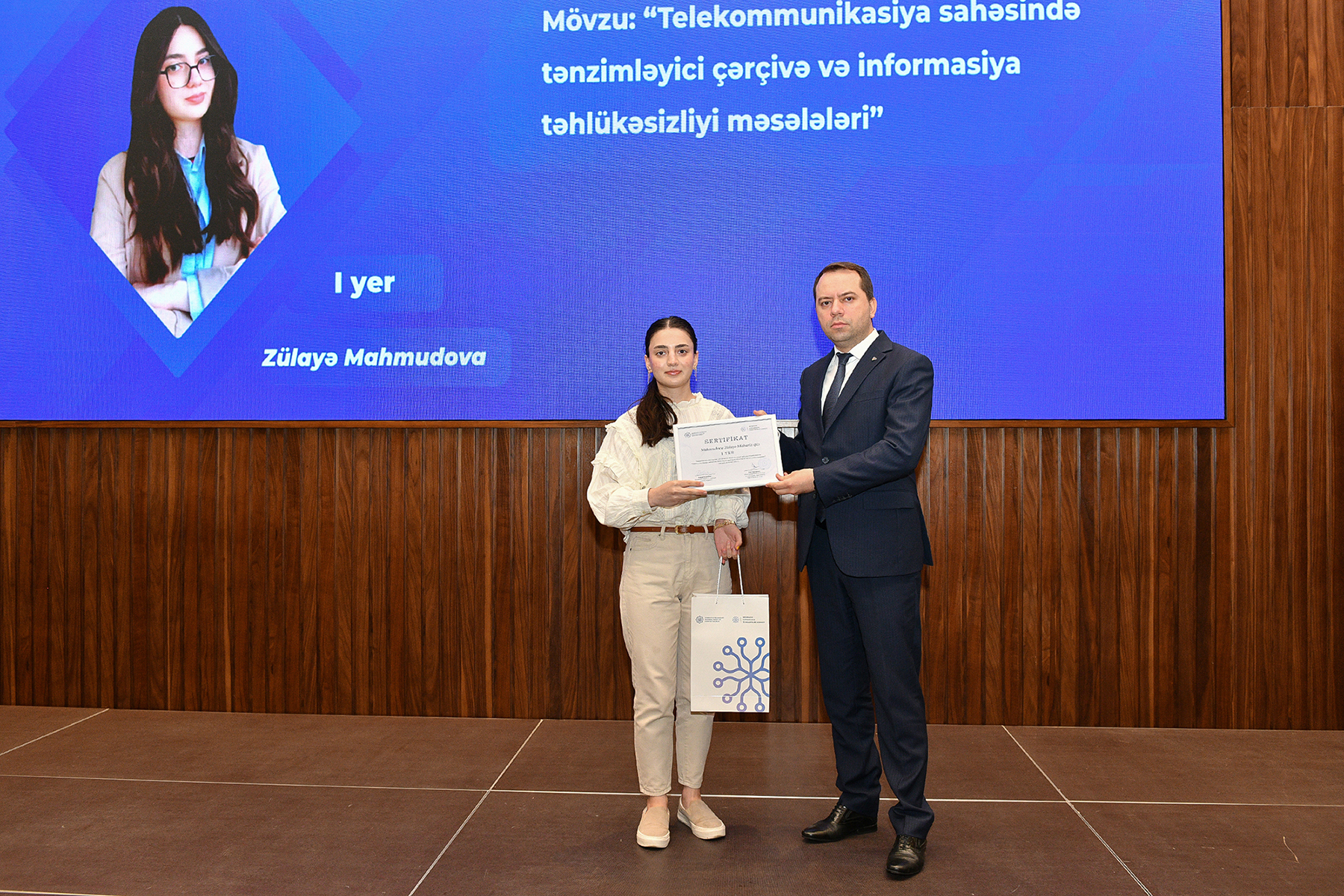 İKTA Agentliyi yazı müsabiqəsinin qaliblərini mükafatlandırdı (FOTO)