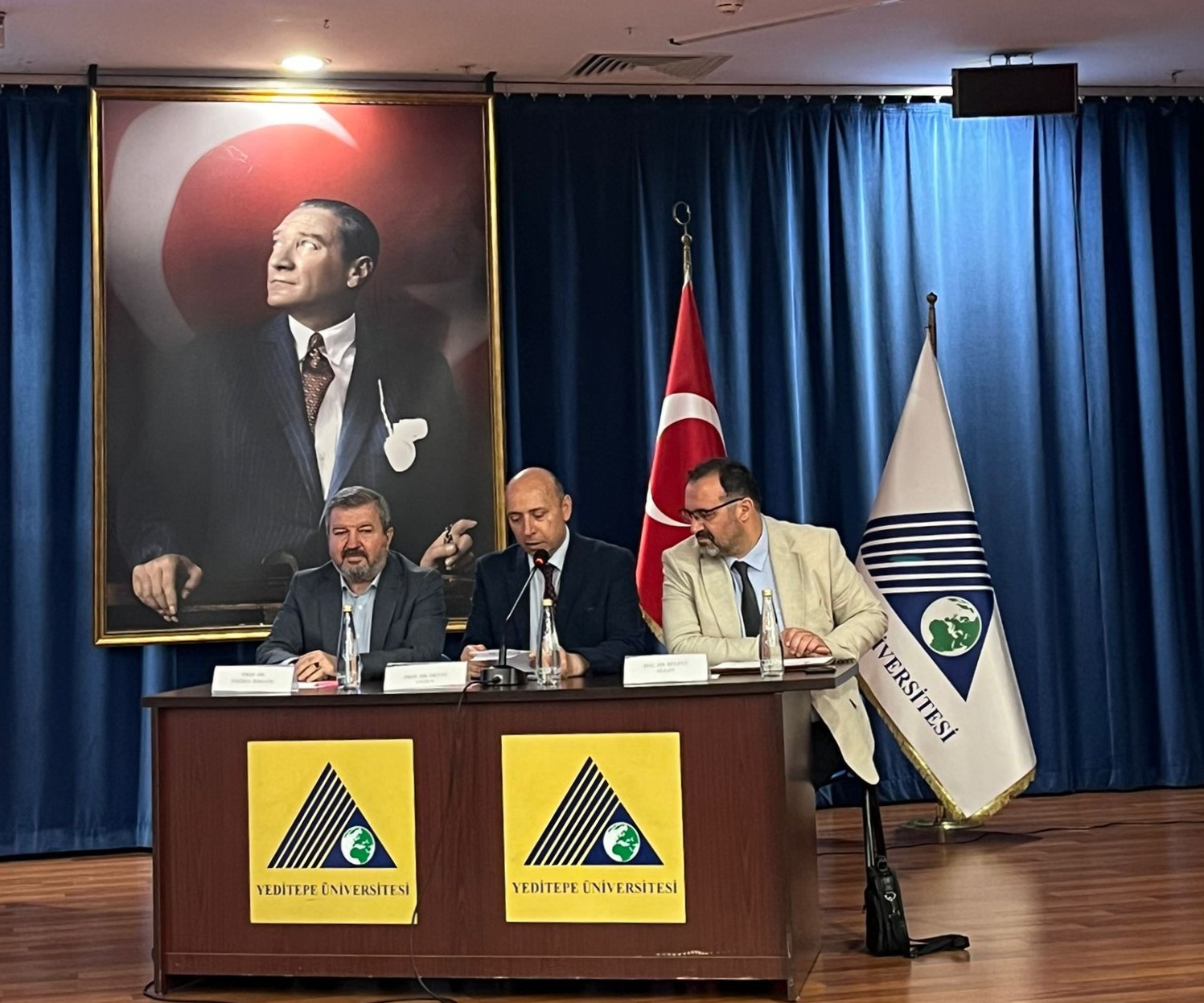 İstanbulda Azərbaycan-Türkiyə Müqayisəli Hüquq Simpoziumu keçirilib (FOTO)