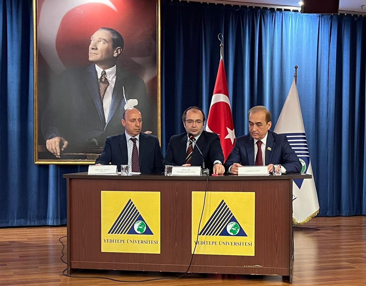 İstanbulda Azərbaycan-Türkiyə Müqayisəli Hüquq Simpoziumu keçirilib (FOTO)
