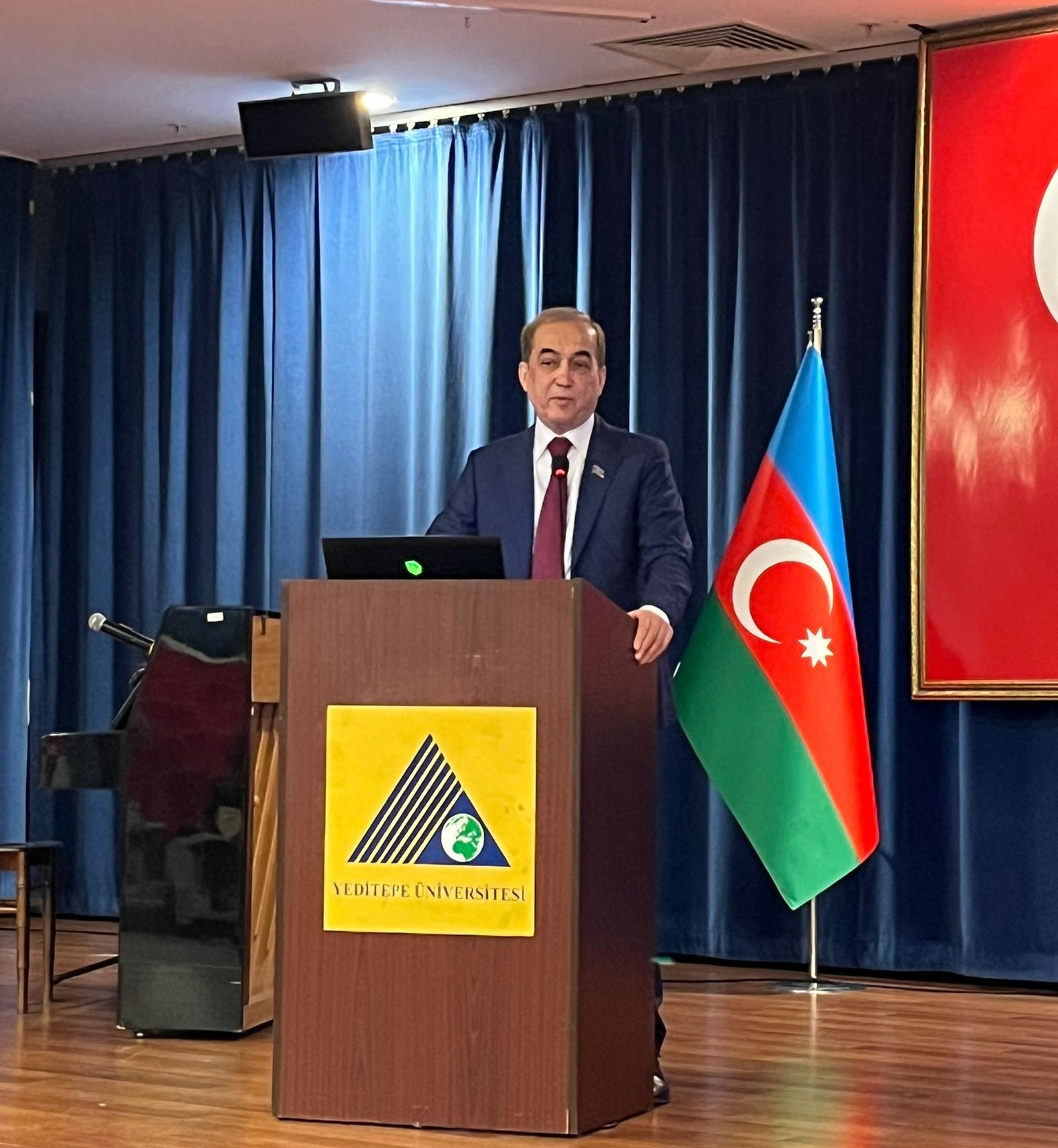İstanbulda Azərbaycan-Türkiyə Müqayisəli Hüquq Simpoziumu keçirilib (FOTO)